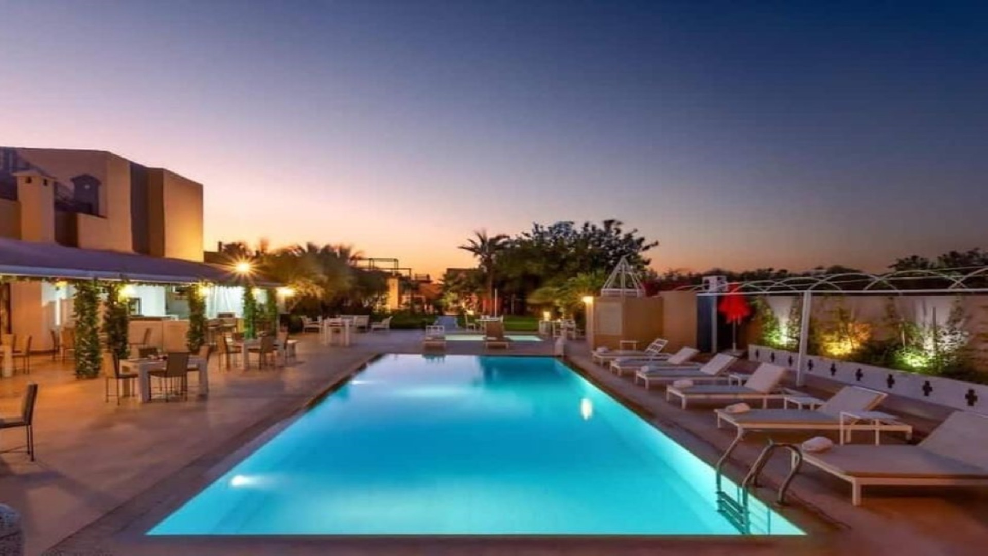 PALAIS PARADIS HOTEL PISCINE