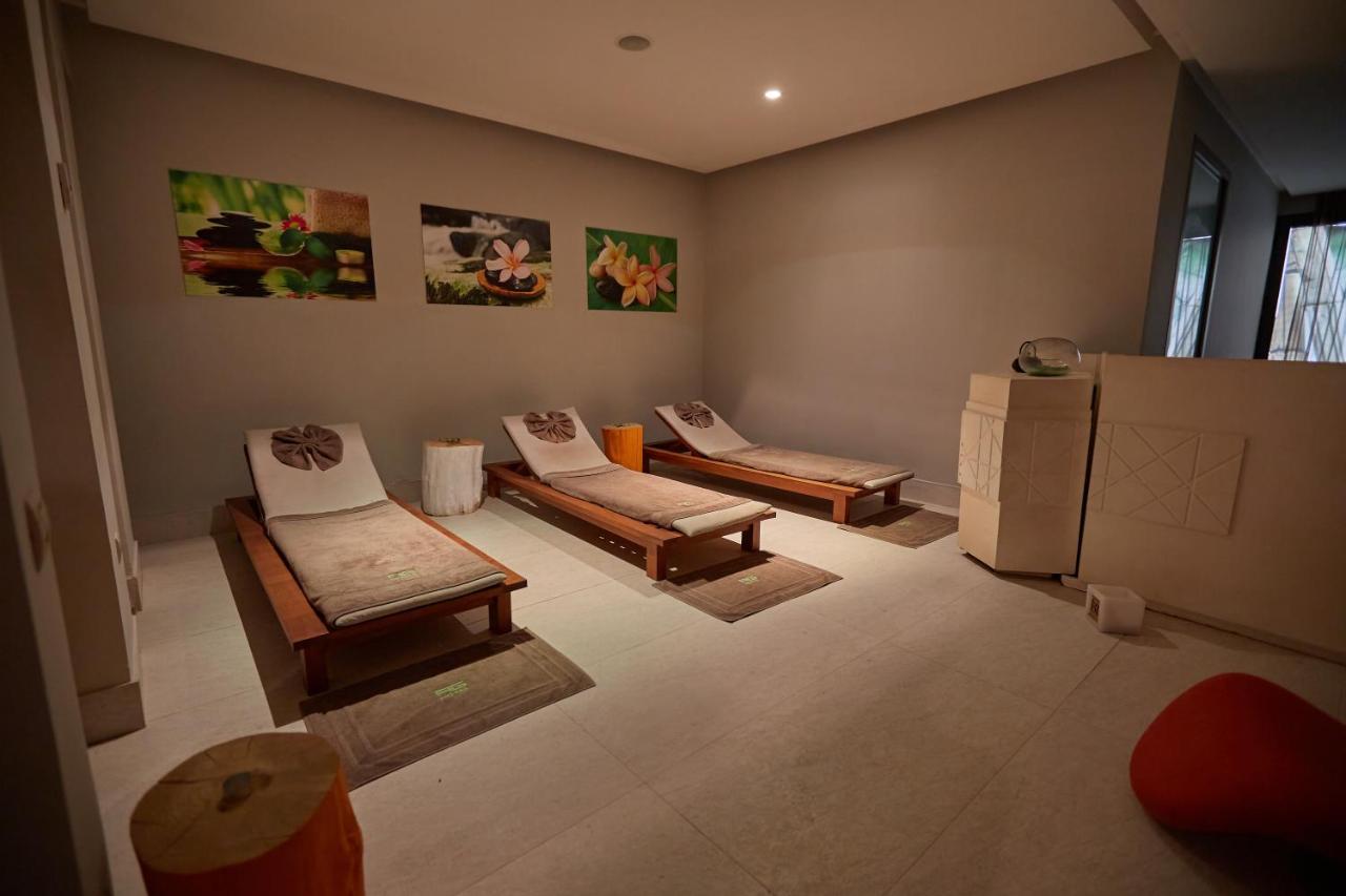 SALLE RELAXE